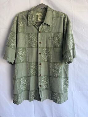 Jamaica Jaxx Light Green Hawaiian-Style Short Sleeve Button-Up